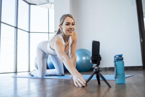 Quels outils d'analyse vidéo sont essentiels pour améliorer la stratégie offensive d'une équipe?